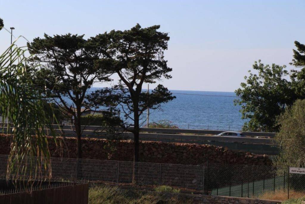 Villa Cavalluccio Marino Con Piscina Idromassaggio Carini